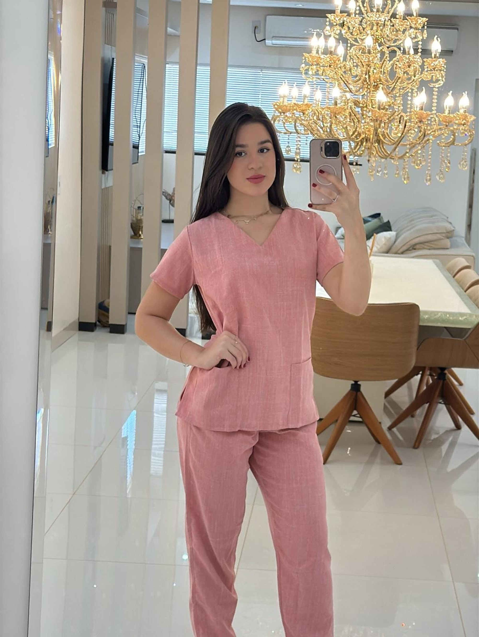 Scrub Madame — peça da coleção Madame Scrub